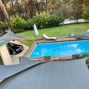 villa-6-personnes-piscine-campagne-terrain-de-petanque.fr-provencehotel.com/
