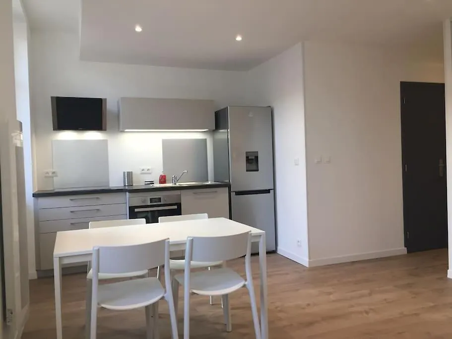 Appartement Magnifique T2 J Jaures Avec Garage à Saint-Etienne  0*, Saint-Etienne (Loire) France